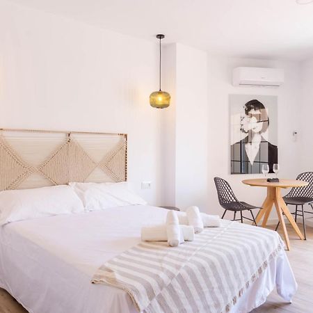 Apartment Carihuela Beach Malaga Torremolinos Exterior photo